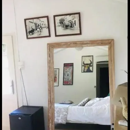 Le Machou Pensjonat Le Cailar